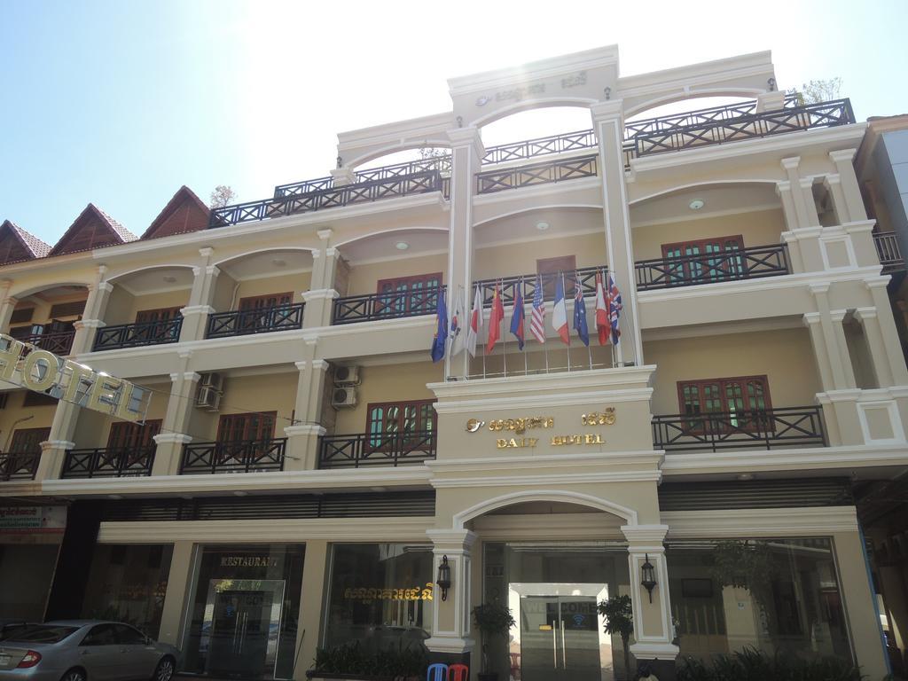 Daly Hotel Kampong Cham Dış mekan fotoğraf